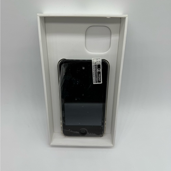 Apple Black iPhone Touch 4th Generation 32GB